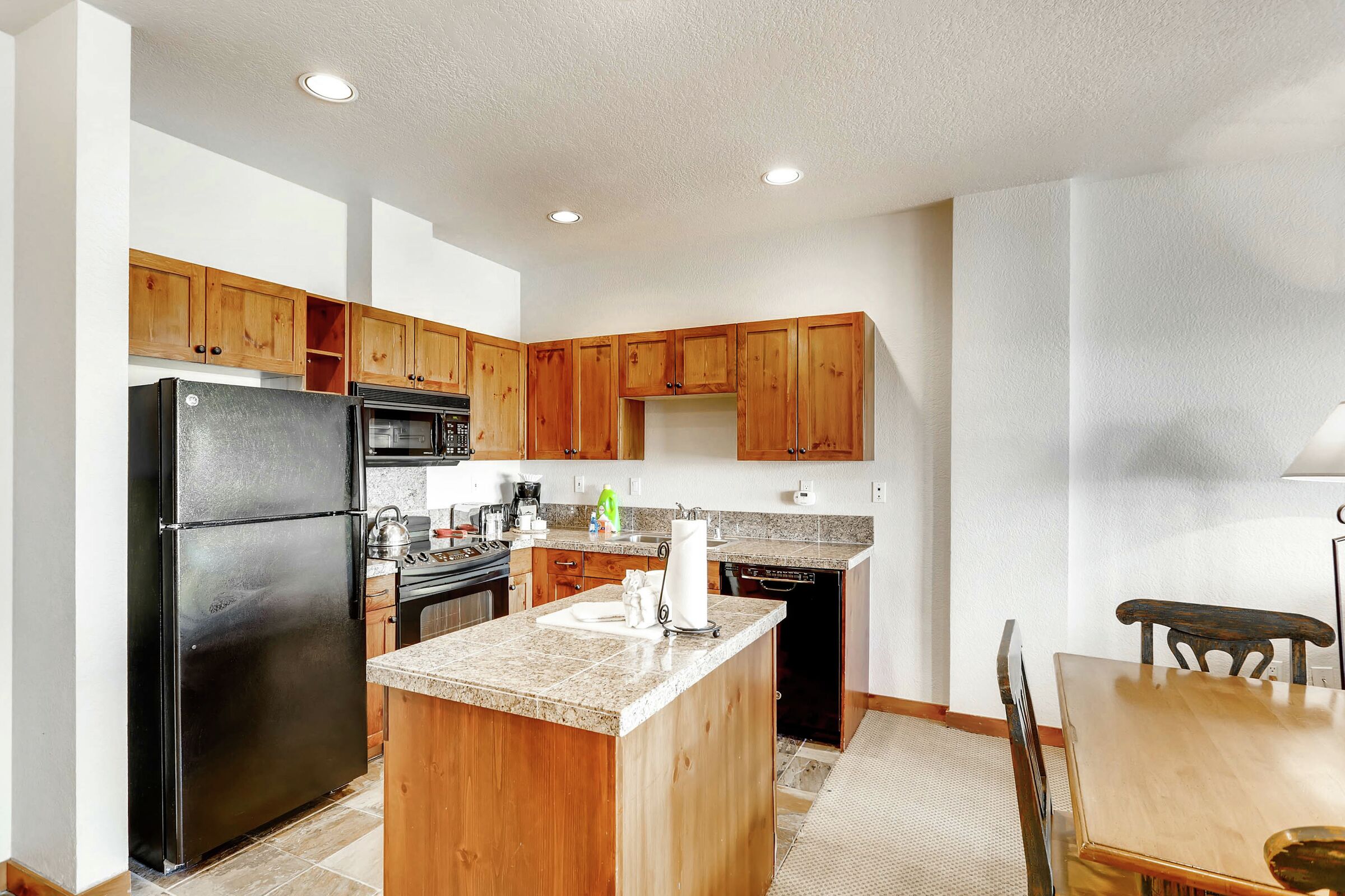 Dining Room & Kitchen
