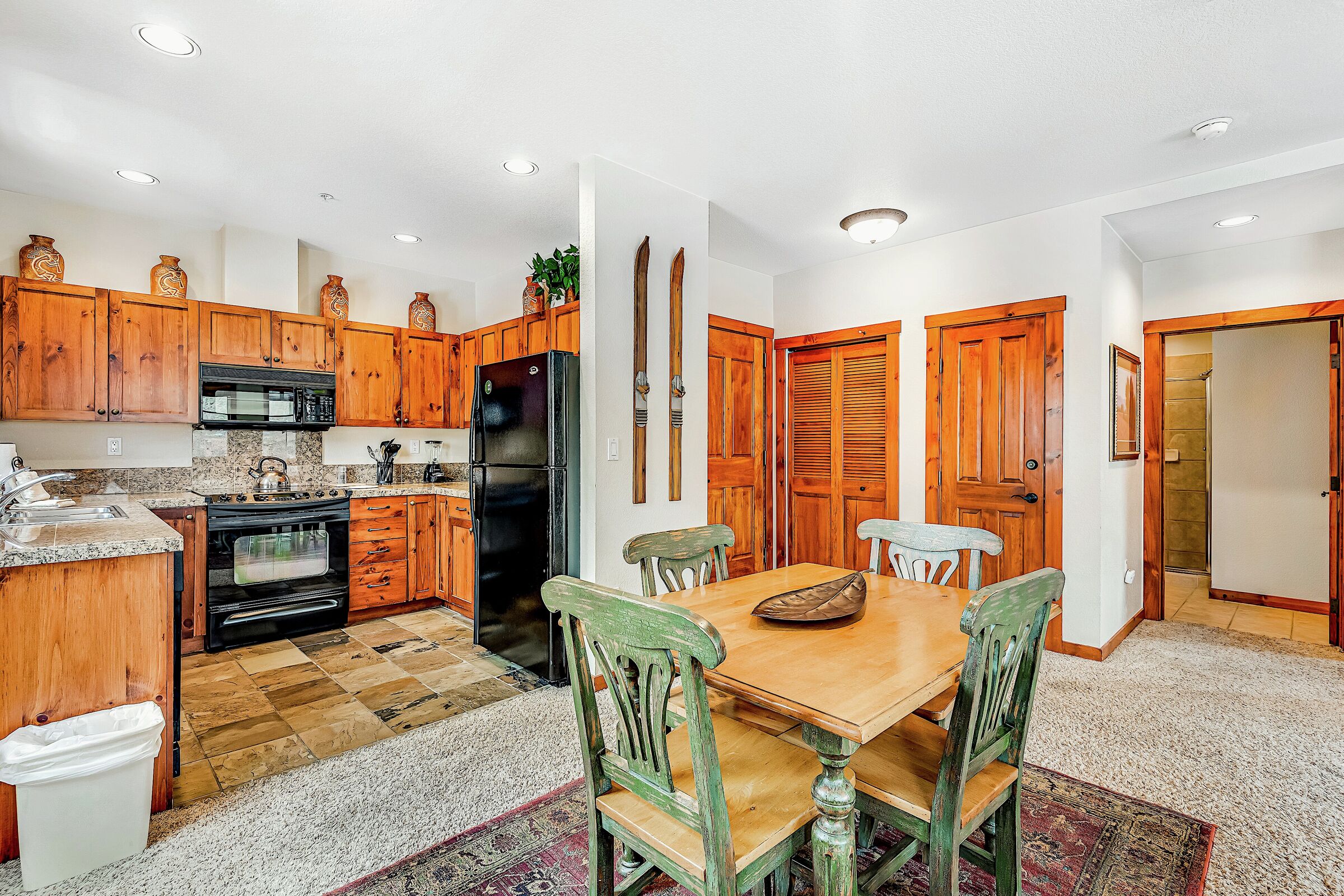Dining Room & Kitchen