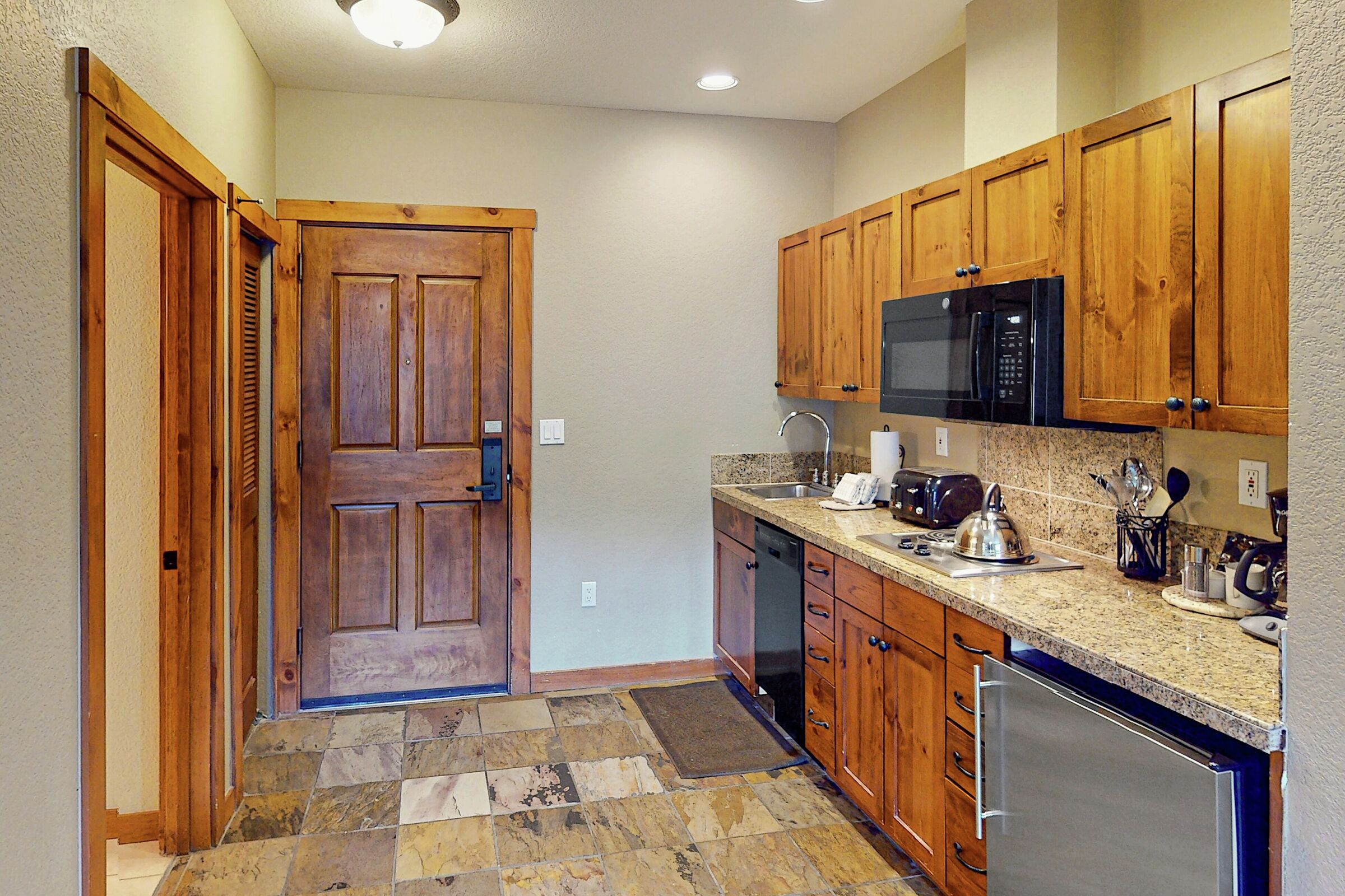 Studio Kitchenette