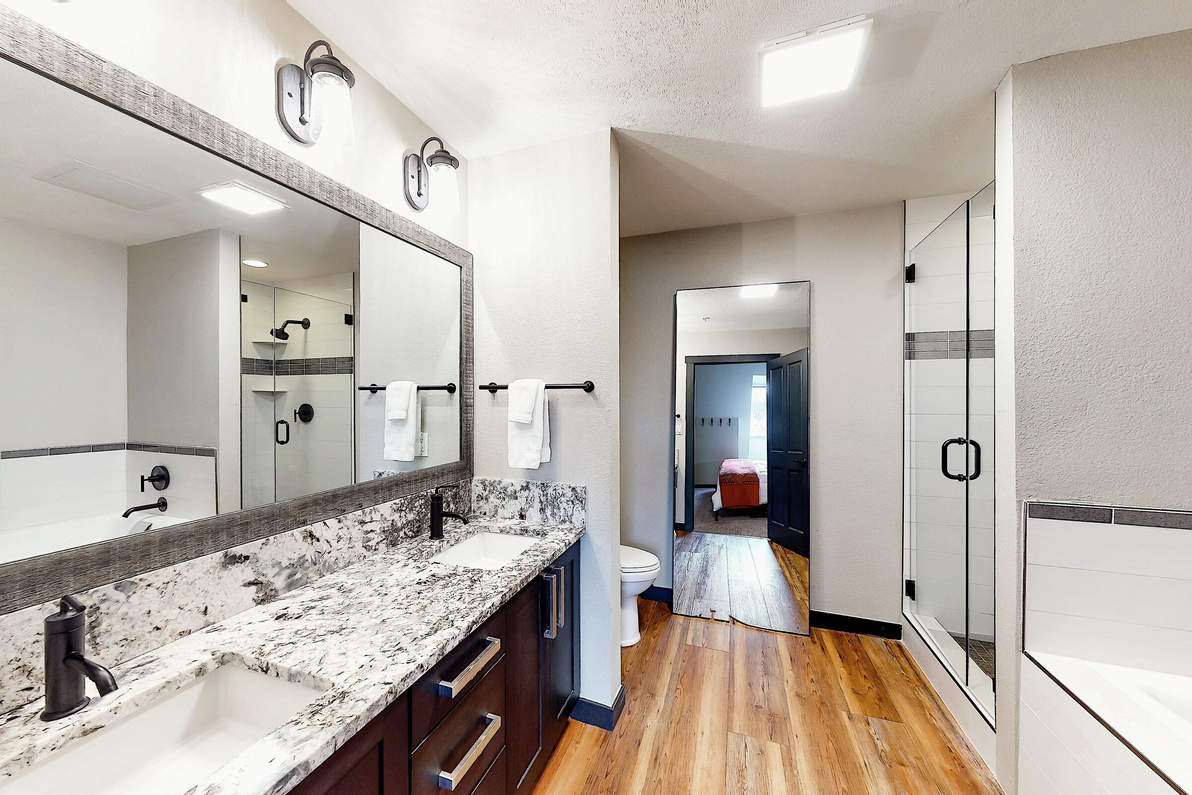 Master Ensuite Bathroom