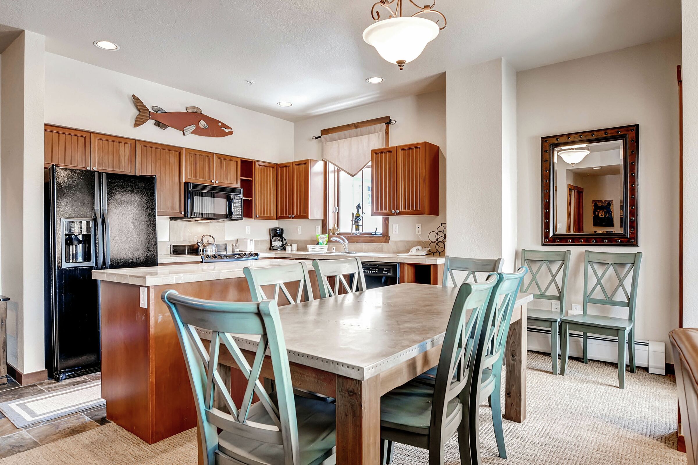 Dining Room & Kitchen