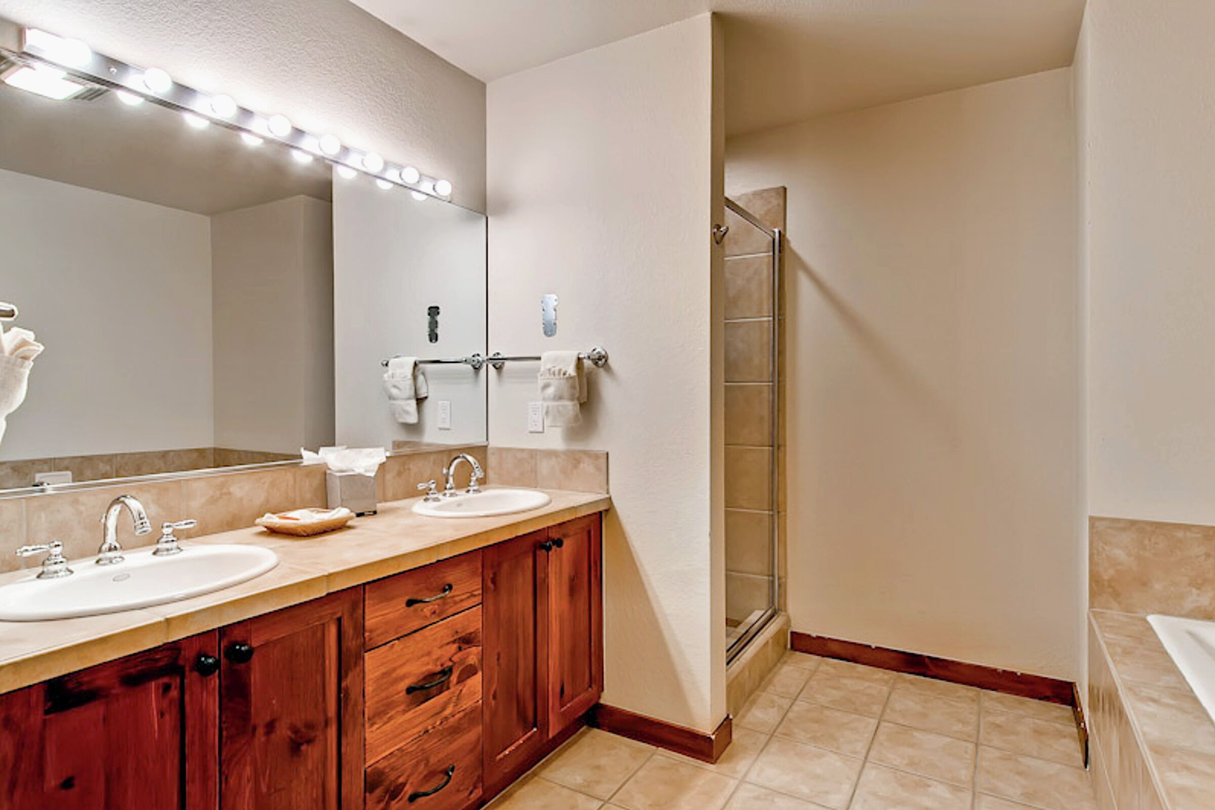 Master Ensuite Bathroom