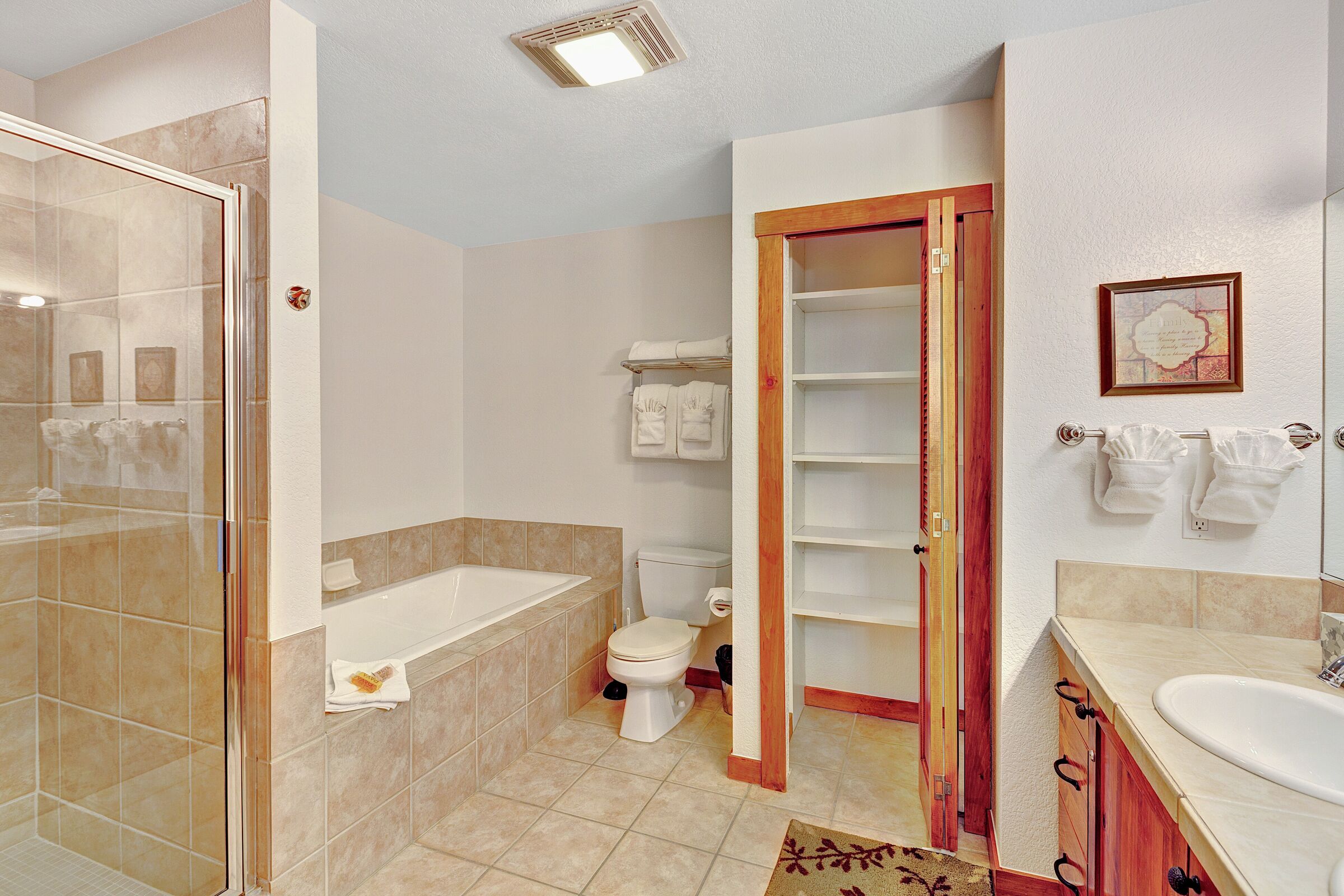 Master Ensuite Bathroom
