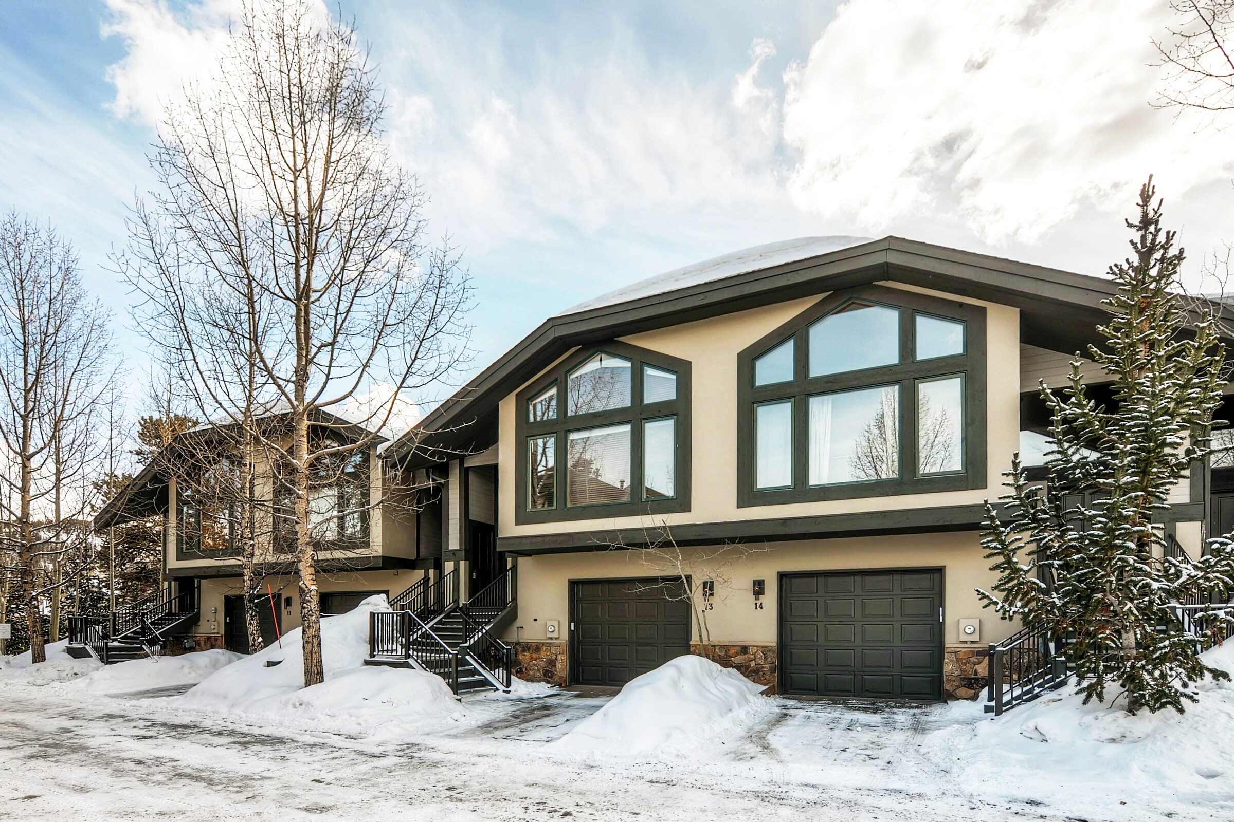 One Breckenridge Place