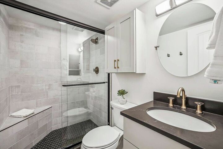 #201 - Master Ensuite Bathroom
