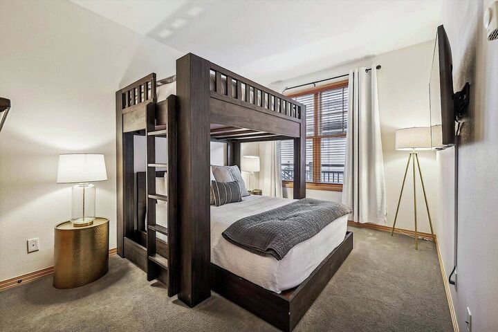 #309W - Bedroom