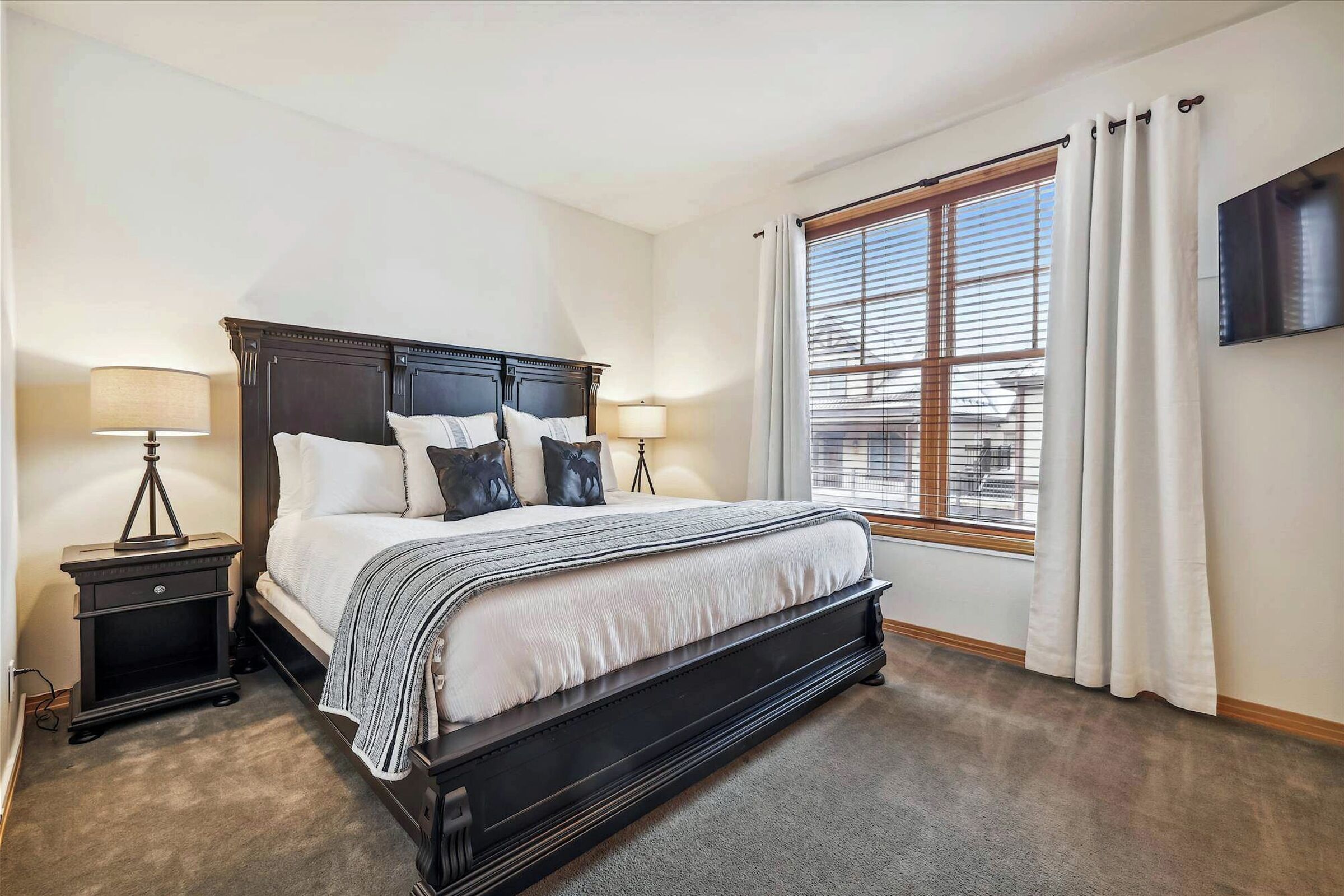 #309W - Bedroom