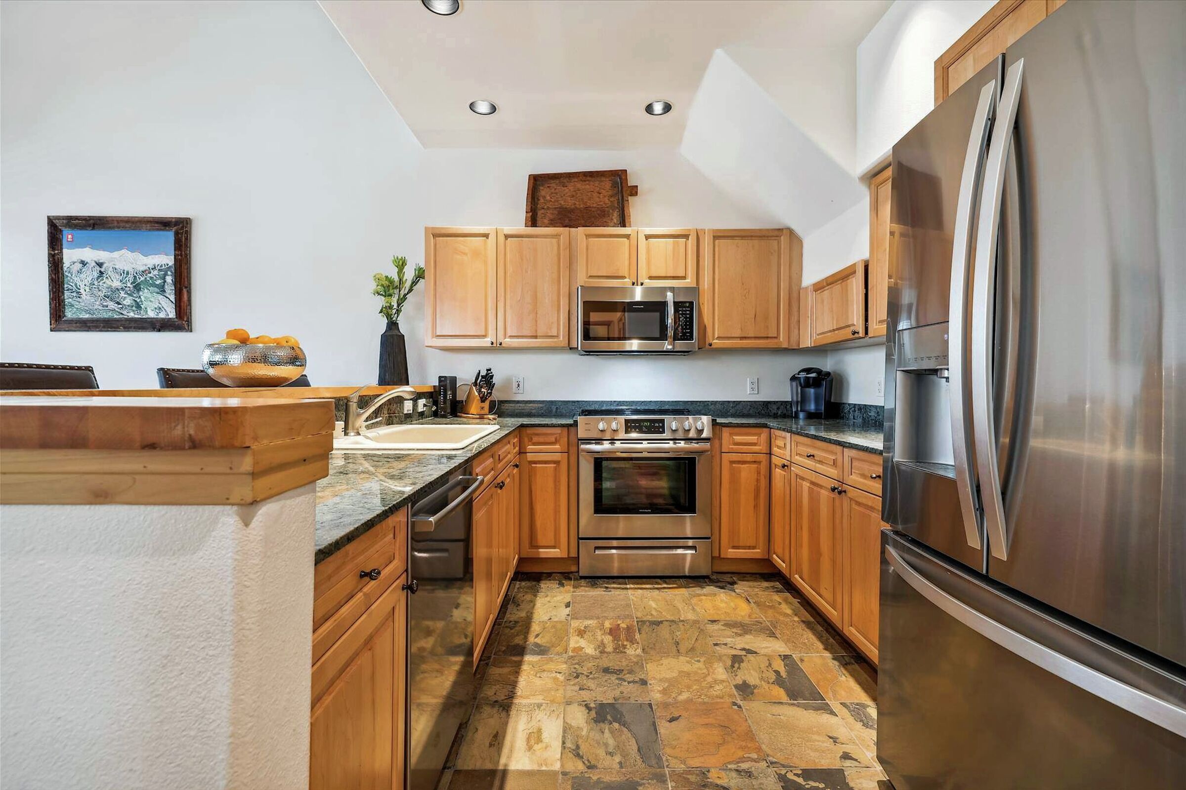 #309W - Kitchen