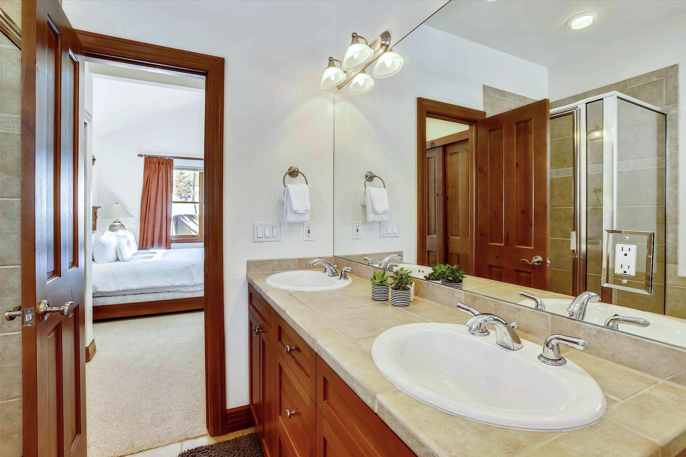 Ensuite Bathroom