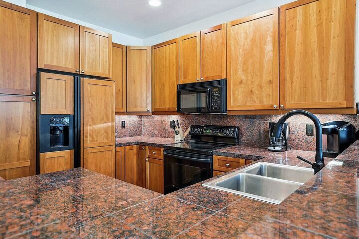 #25 - Kitchen