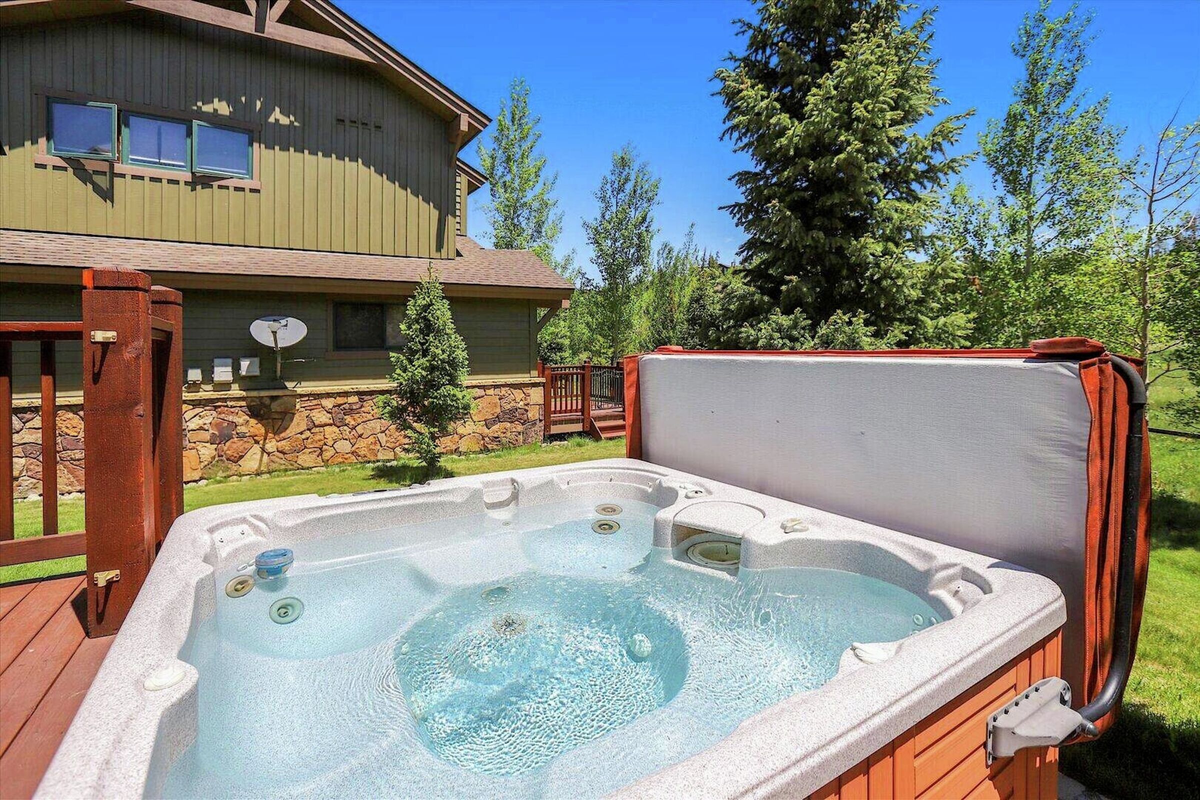 Deck with Hot Tub