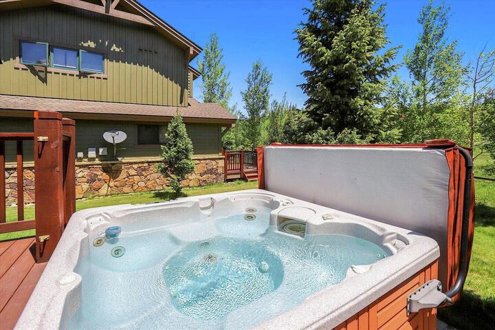 Deck with Hot Tub