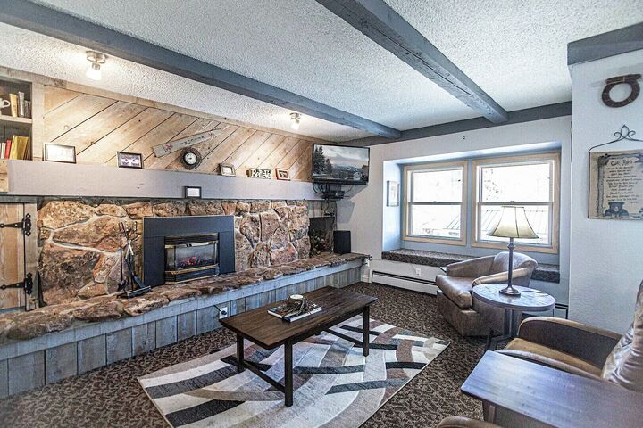 #216 - Living Area