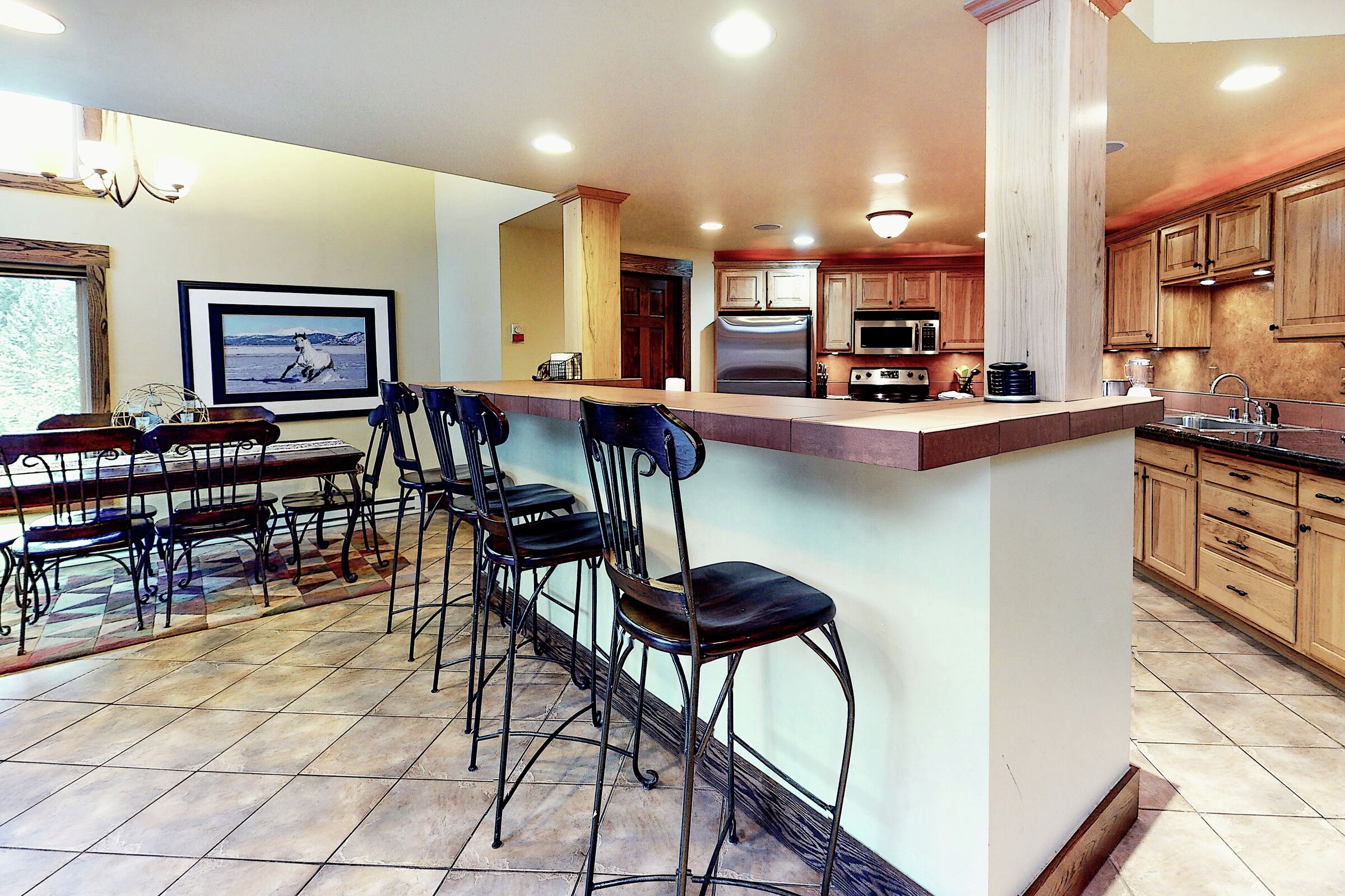 Dining Room & Kitchen