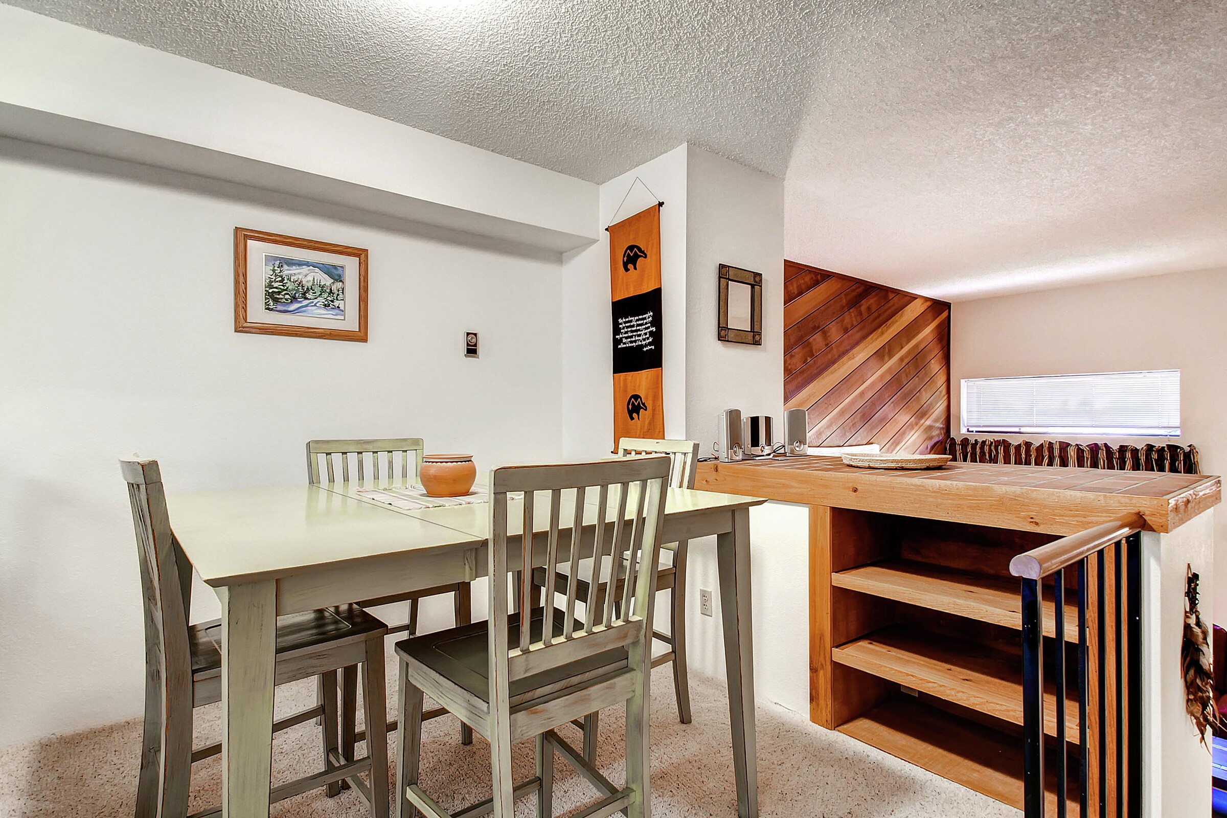 #22 - Dining Area