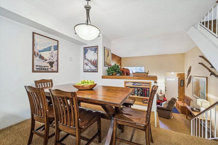 #20 - Dining Area