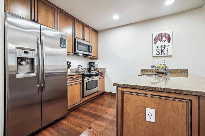 #414 - Kitchen