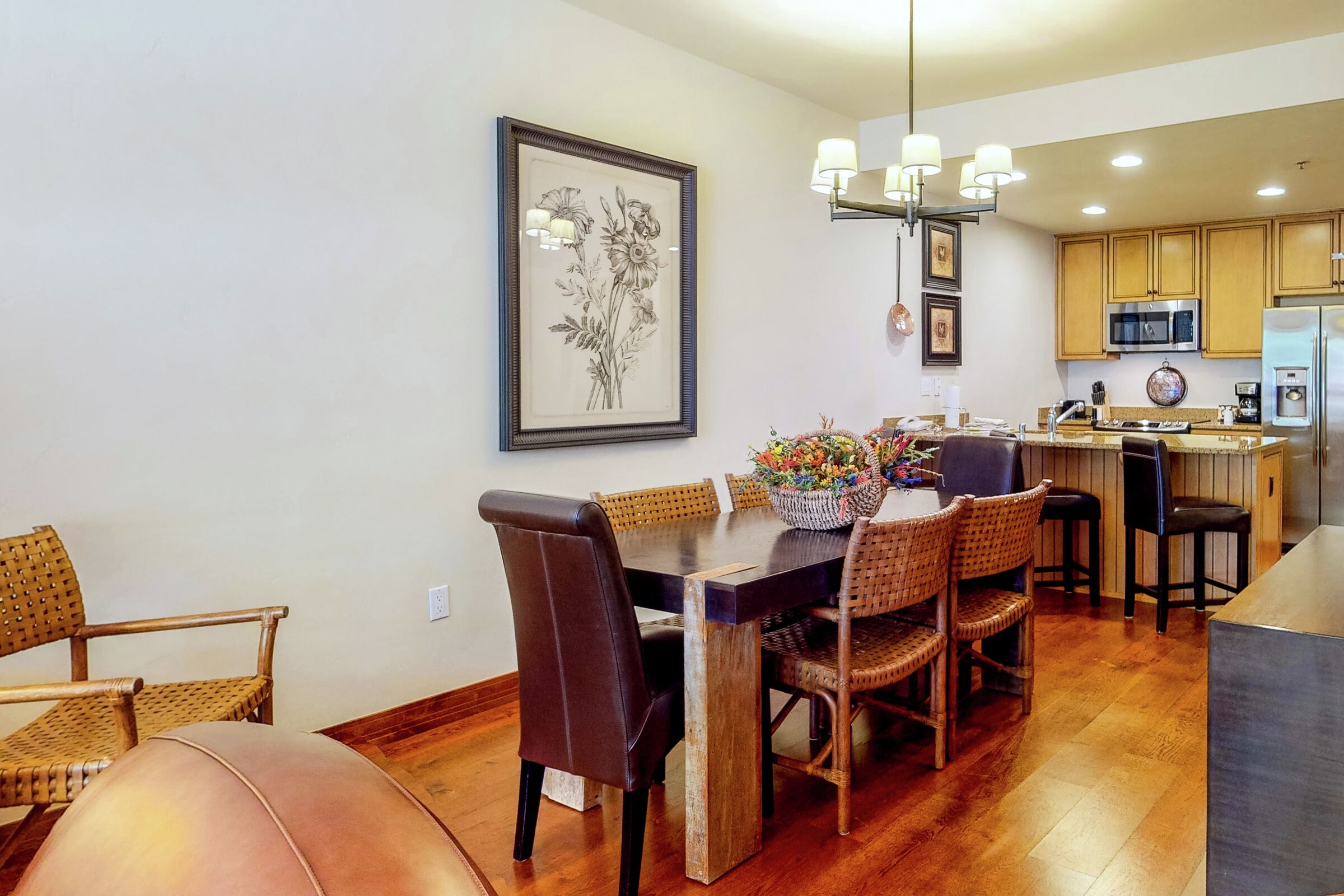 Dining Room & Kitchen