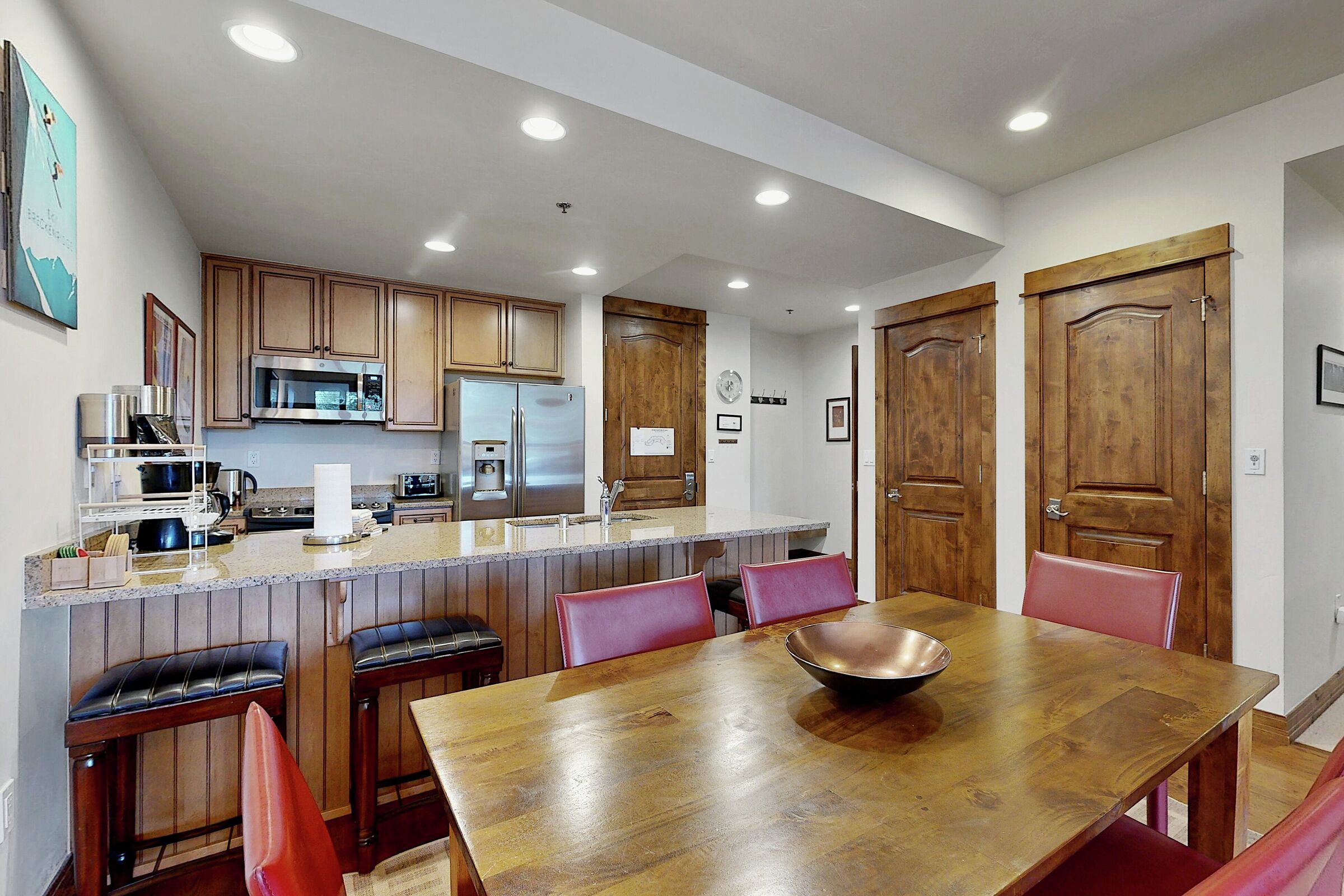Dining Room & Kitchen