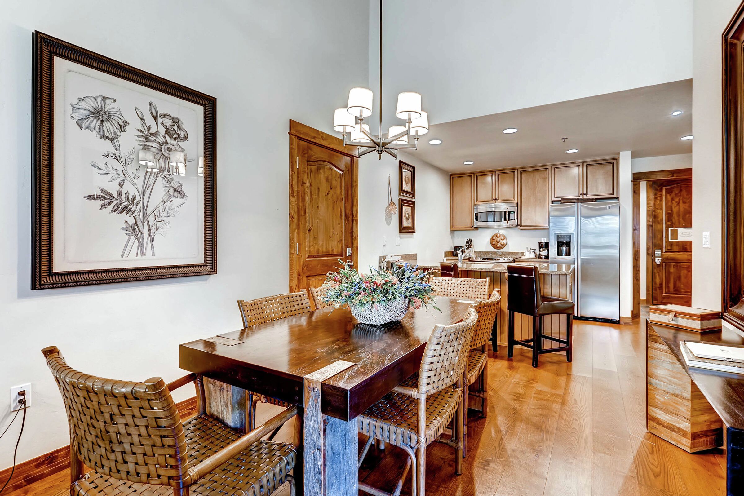 Dining Room & Kitchen
