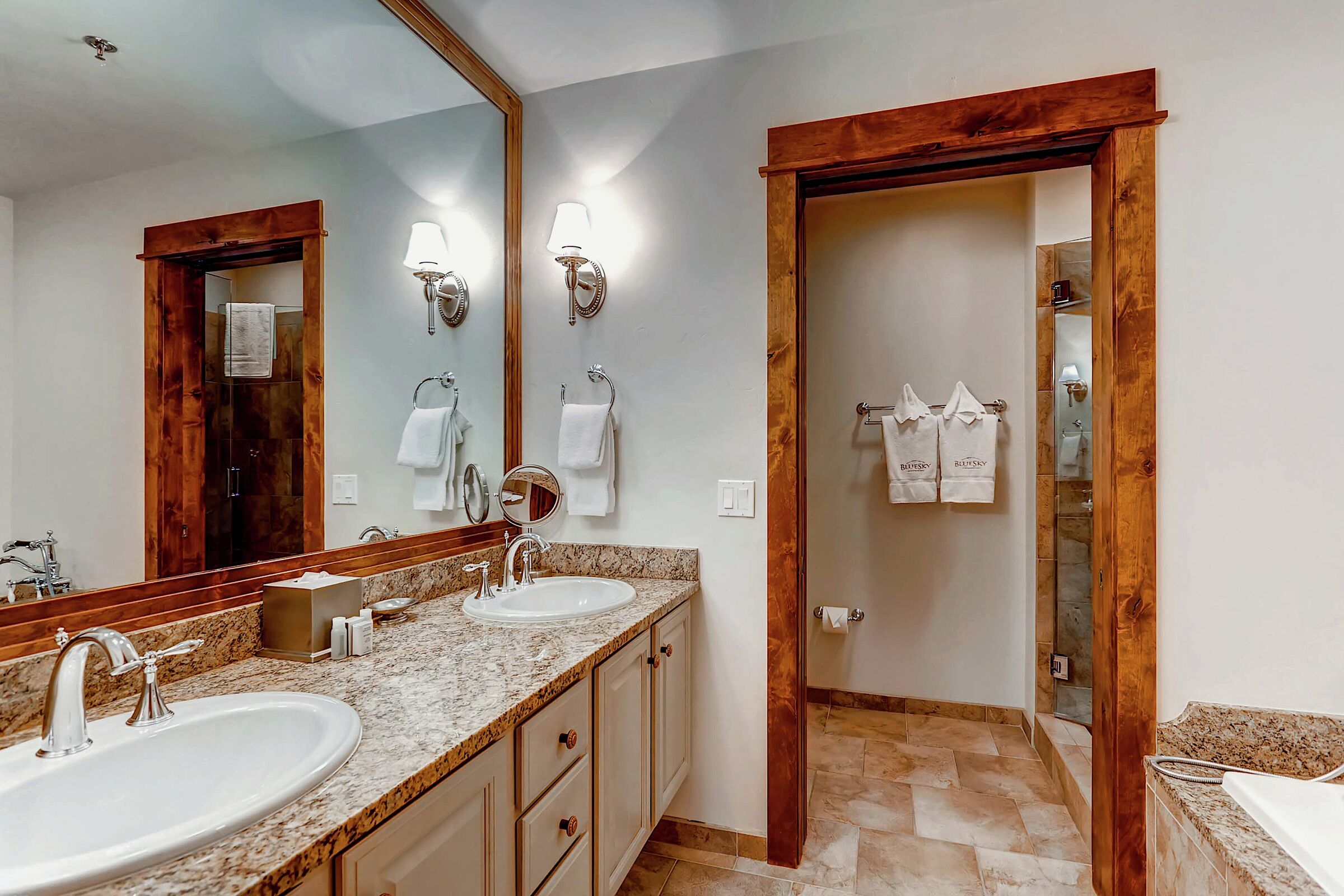 #606 South - Bathroom