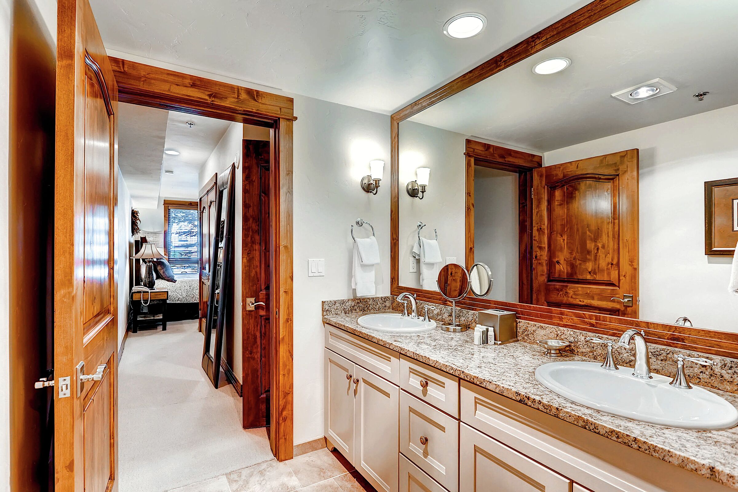 #204 - Master Ensuite Bathroom