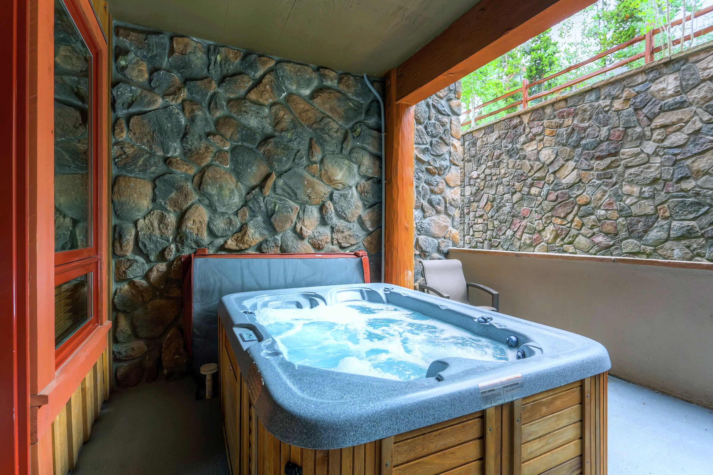 Balcony with Hot Tub