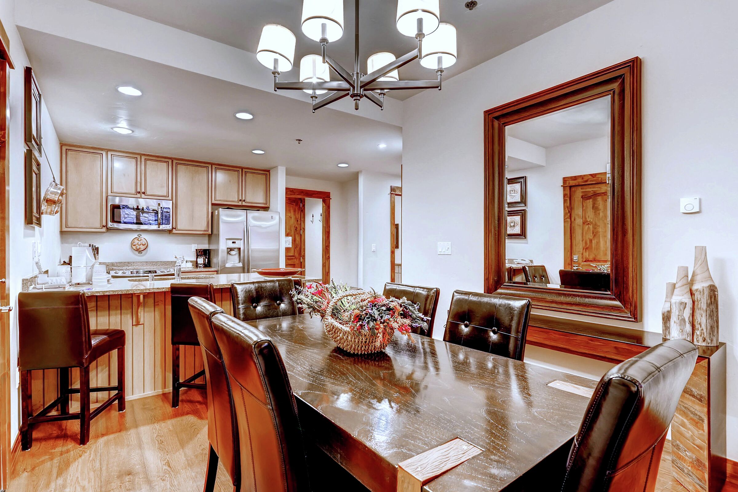 Dining Room & Kitchen