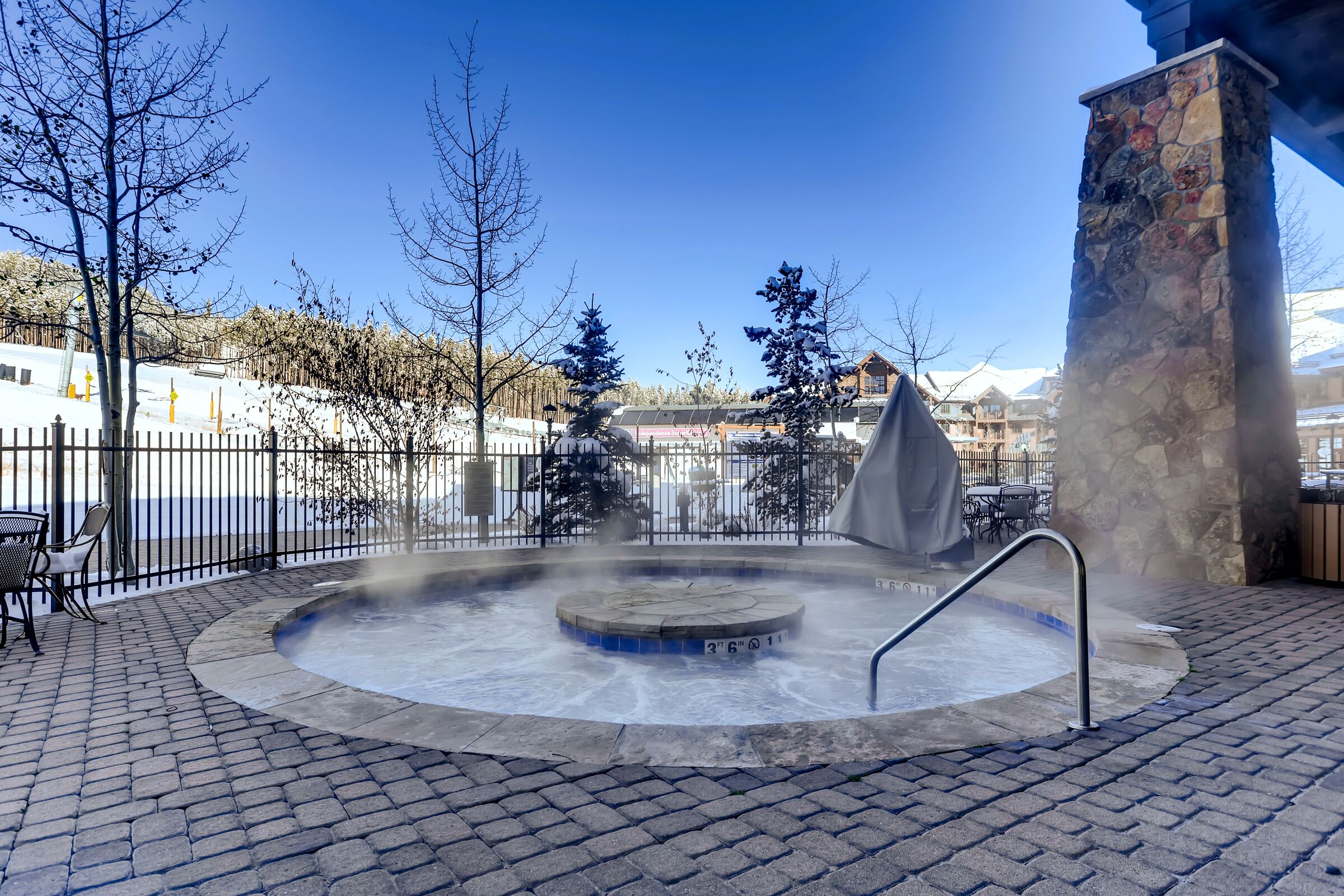 Outdoor Hot Tub