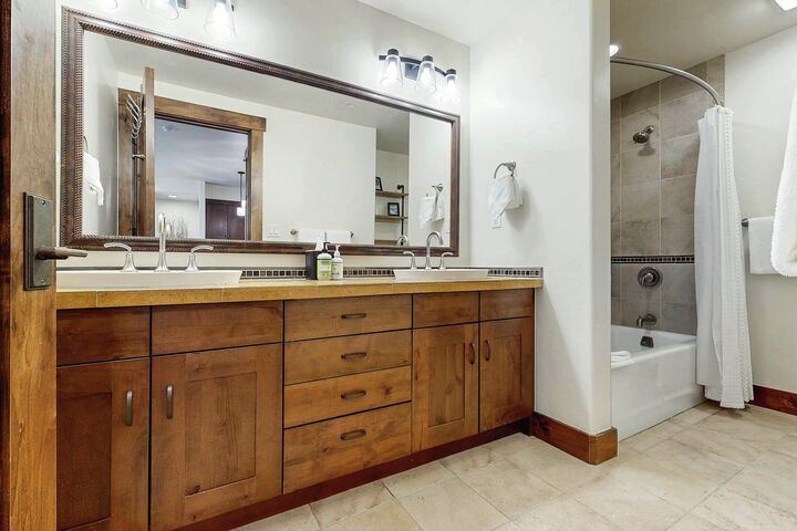 #5307 - Bathroom