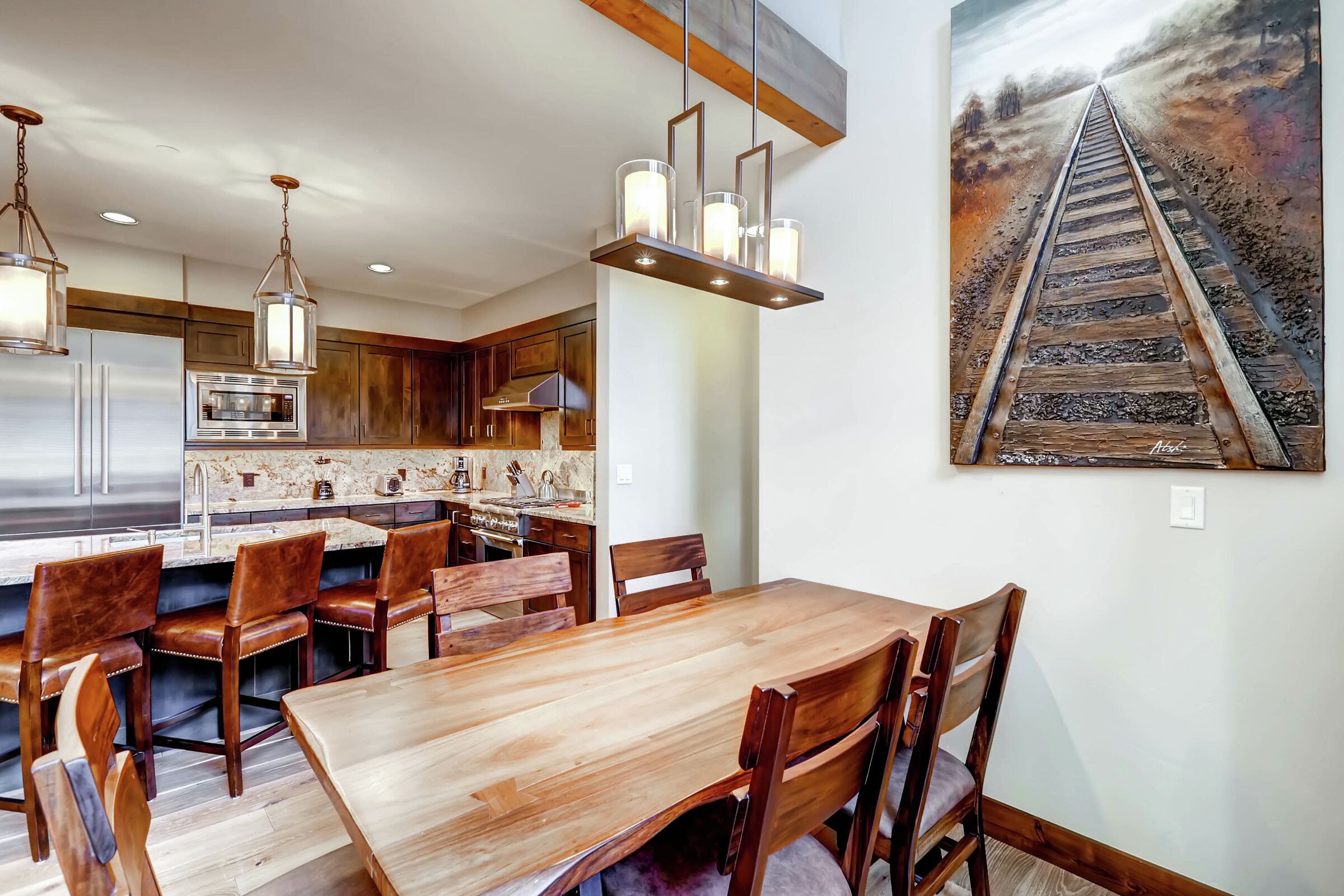 Dining Room & Kitchen