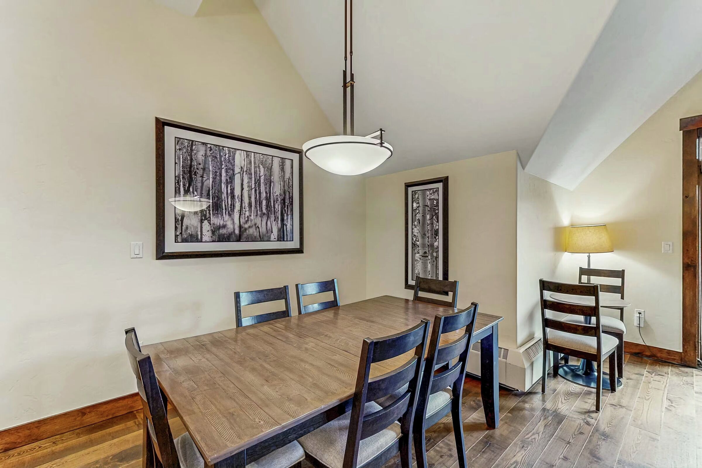 #5404 - Dining Area