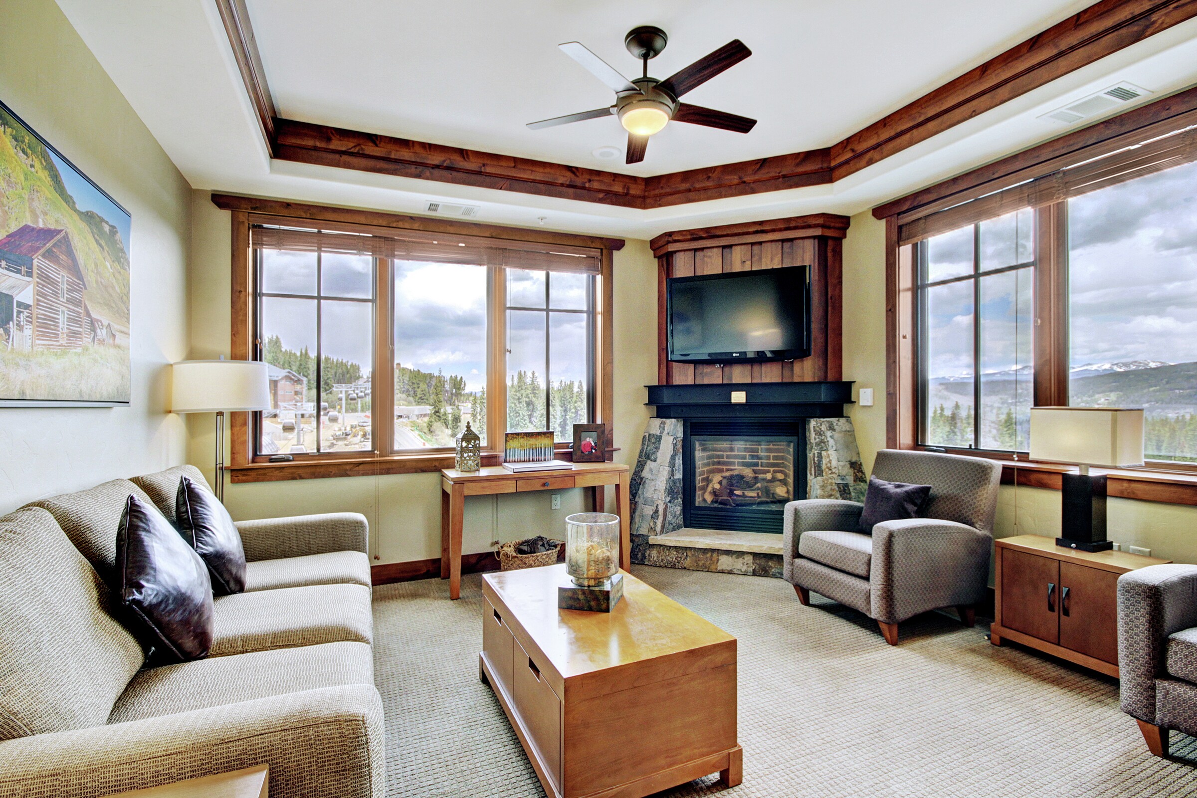 3 Bdrm - Living Room