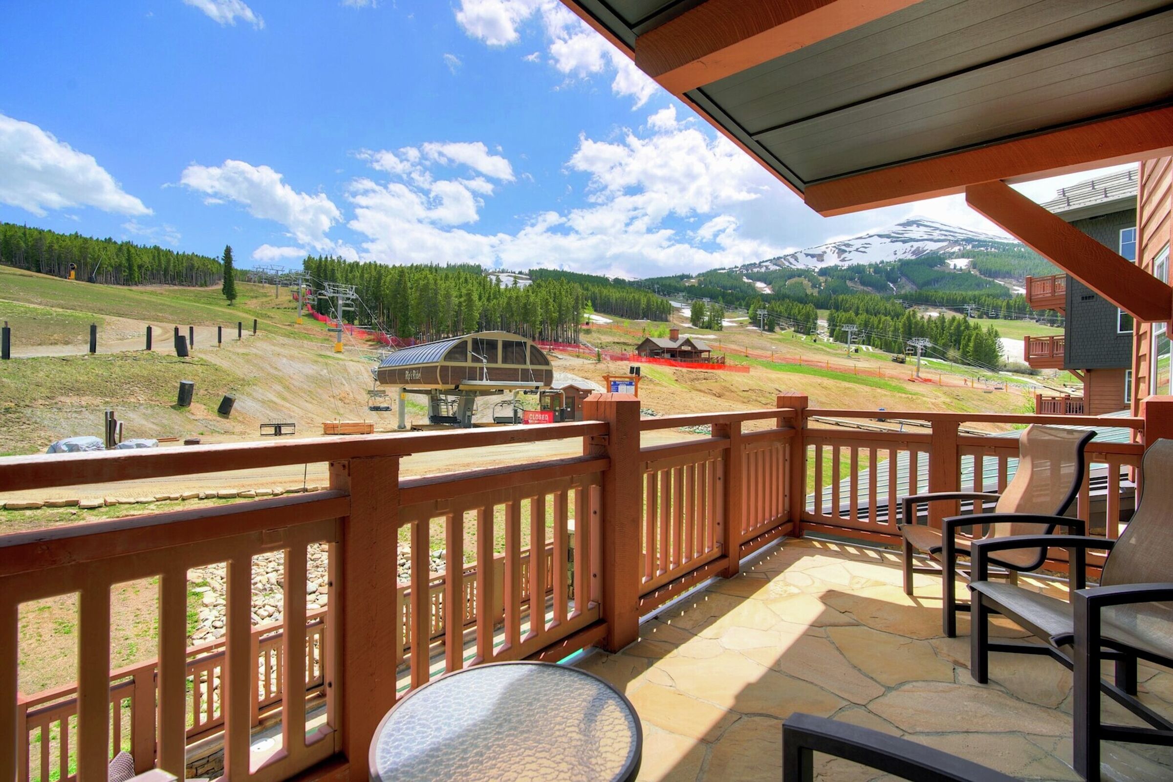 4 Bdrm - Balcony