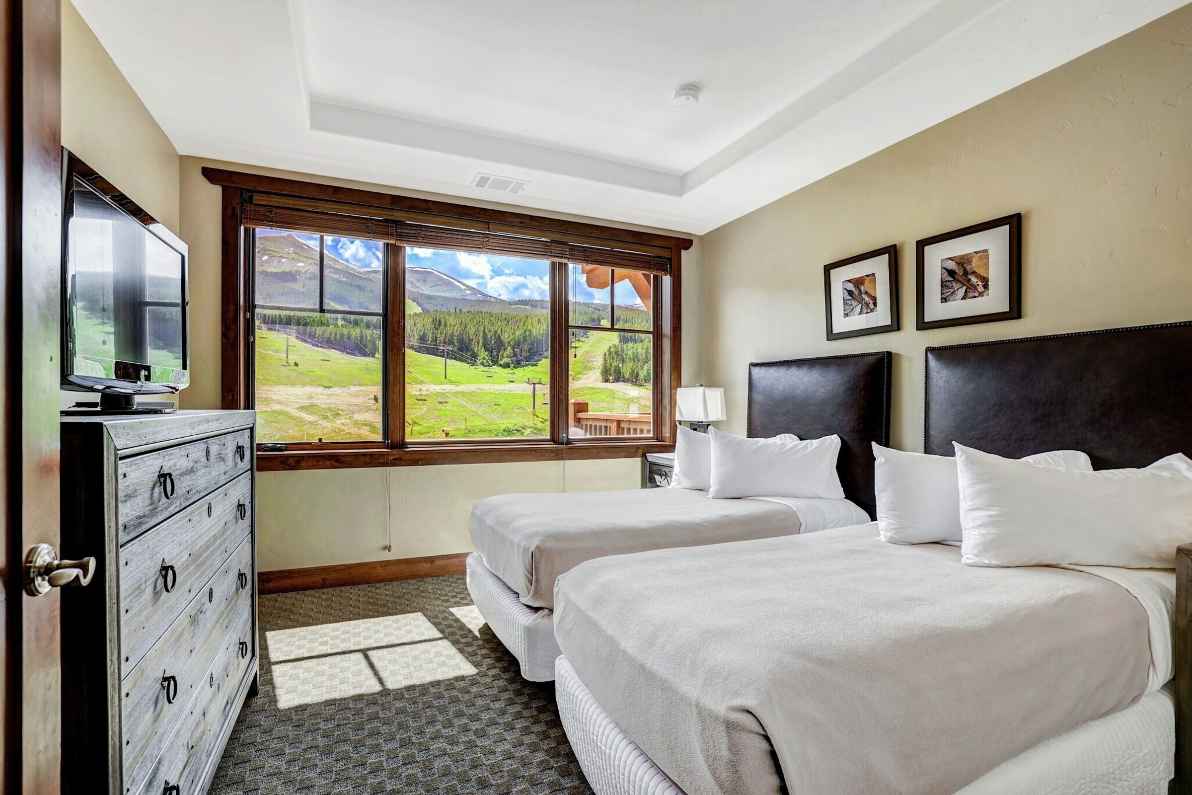 4 Bdrm - Bedroom