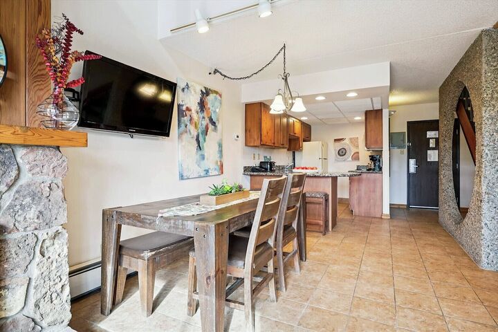 4 Bdrm - Living Area