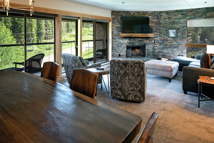 Corporate Suite - Dining Area