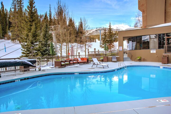 Outdoor Heated Swimming Pool