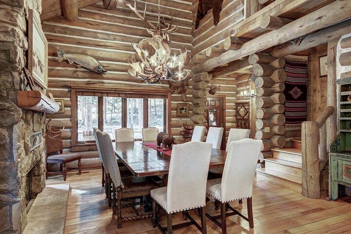 6 Bdrm 6 Bath HT - Dining Area