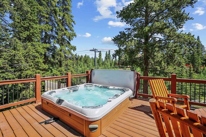 #60 - Deck with Hot Tub