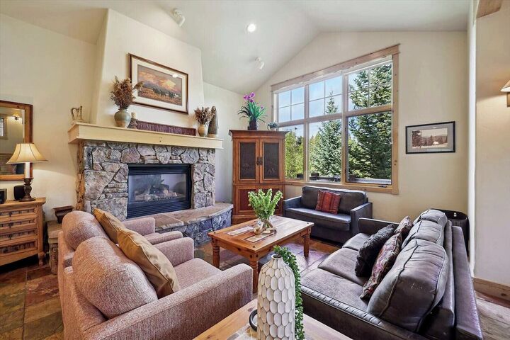 #44 - Living Area