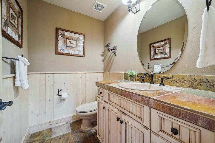 #44 - Bathroom