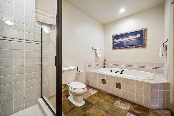 #44 - Ensuite Bathroom