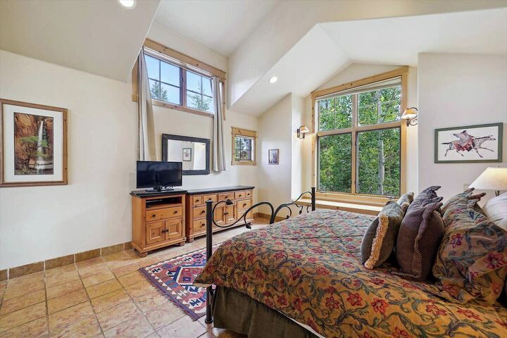 #44 - Master Bedroom