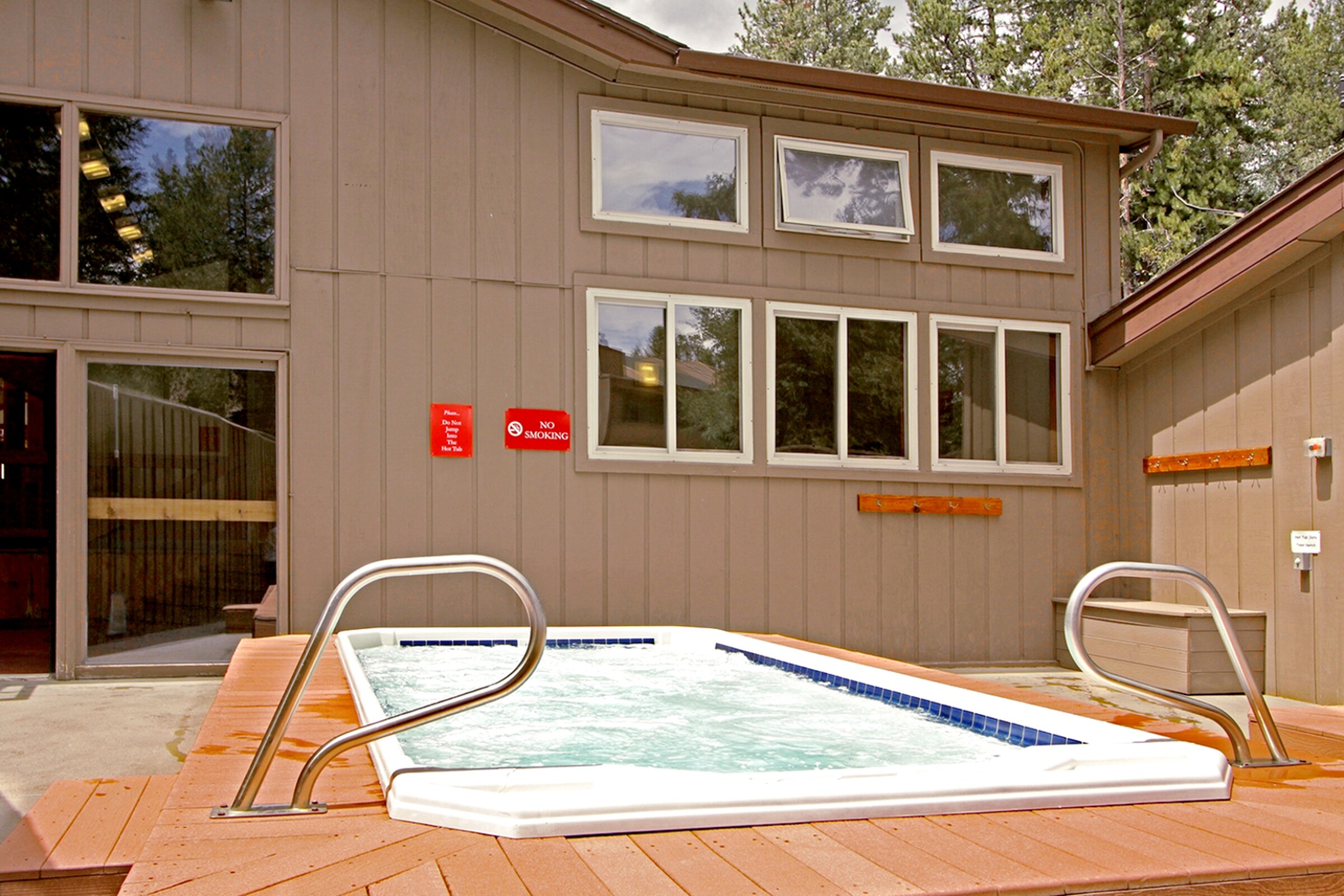 Outdoor Hot Tub