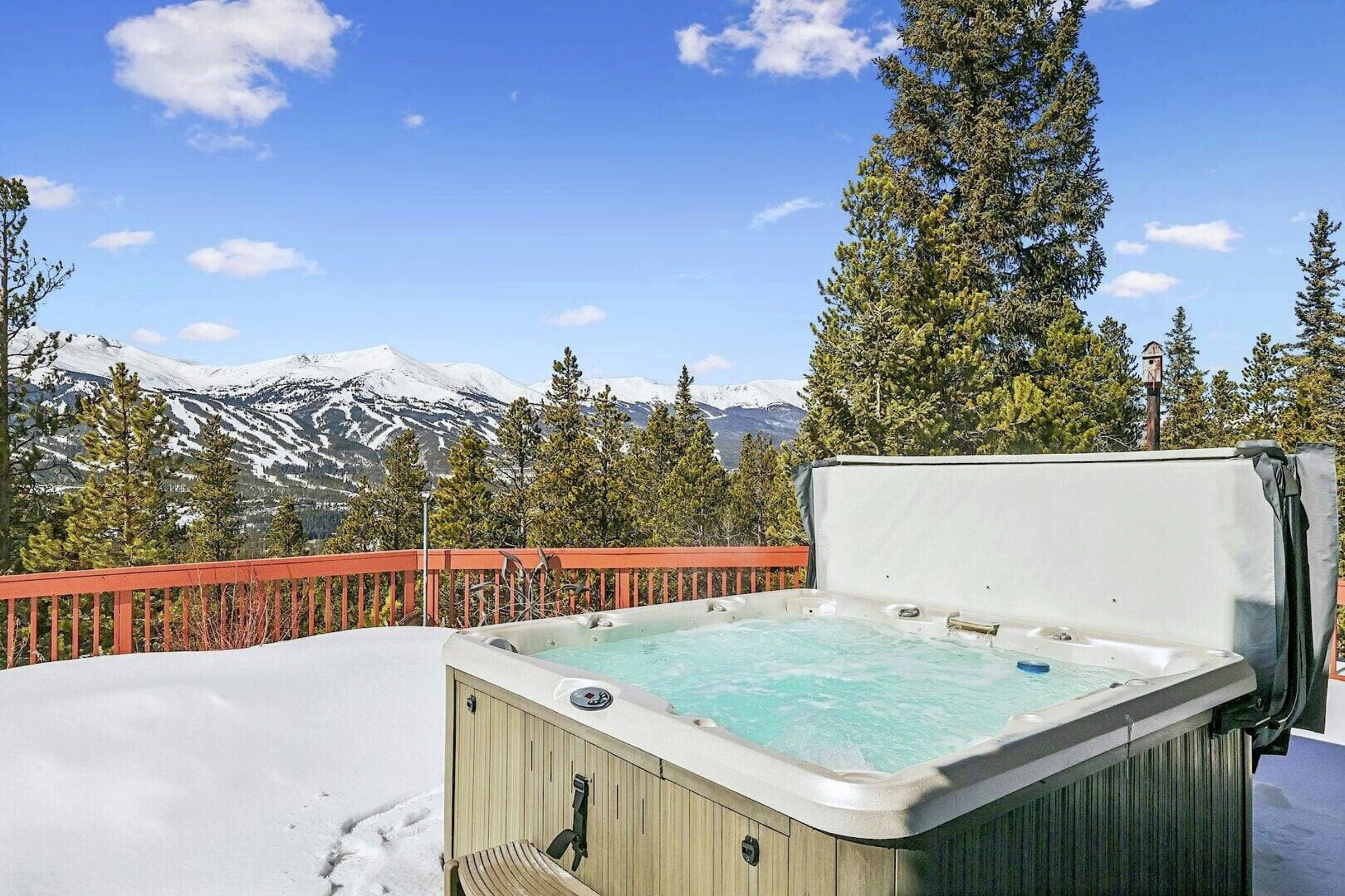 Balcony with Hot Tub