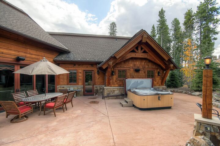 Patio with Hot Tub