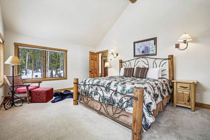 4 Bdrm 4.5 Bath HT - Master Bedroom
