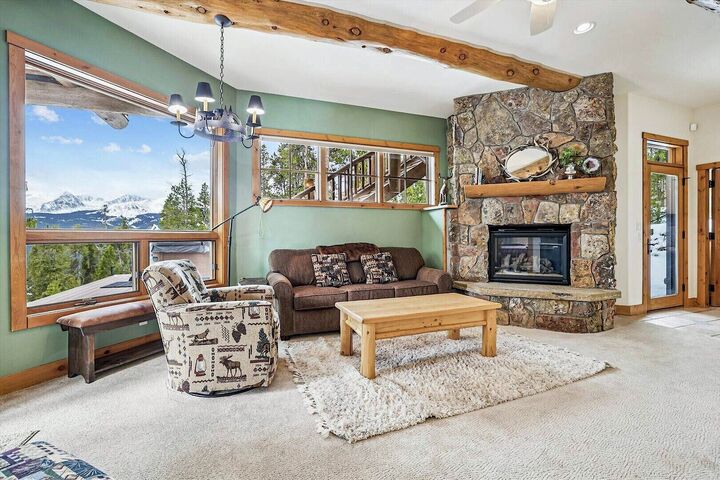 4 Bdrm 4.5 Bath HT - Family Room