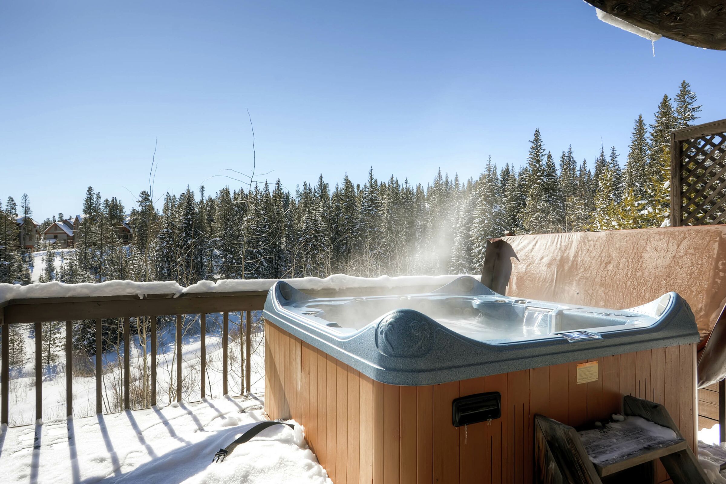 Balcony with Hot Tub